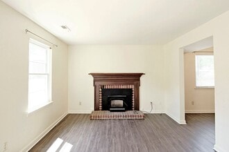 Building Photo - 2455 Whitney Ct
