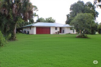Building Photo - 16790 Glasgow Dr E