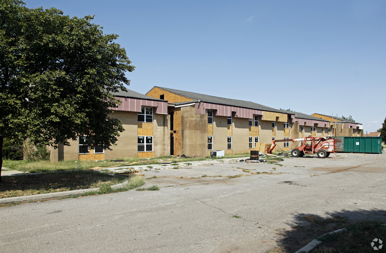 Primary Photo - Renaissance Park