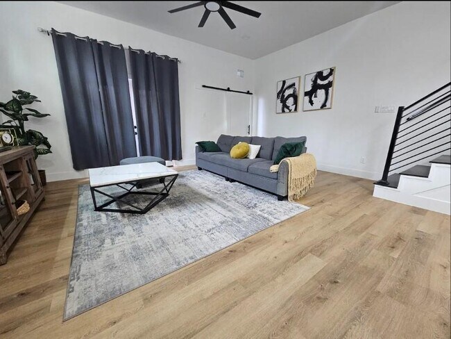 Foto del edificio - 4217A Hare St