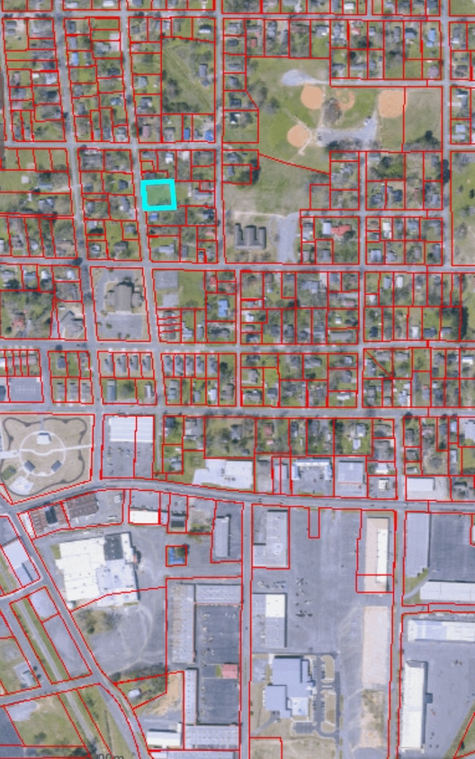 Building Photo - 411 Elm St