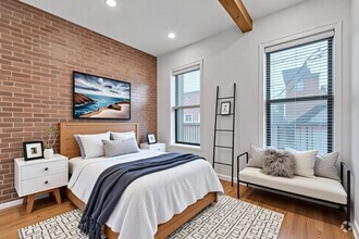 Building Photo - 356 Varick St