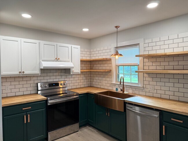 Foto del edificio - Beautiful 3 Bedroom Single Family Home in ...