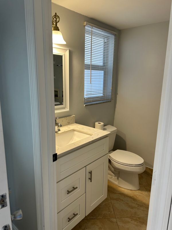 Foto del edificio - 2300 NE 1st Ln