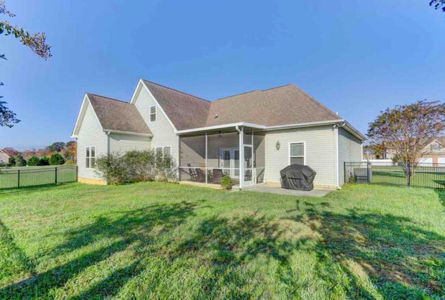 Photo - 804 Commonwealth Avenue House