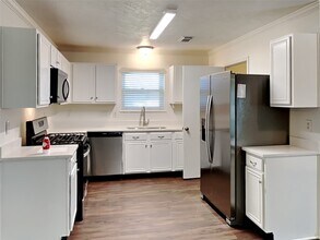 Building Photo - 7007 Durango Dr