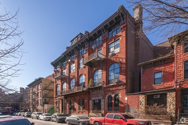 Building Photo - 11 Arion Pl