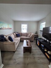 Building Photo - 166 Carmita Ave