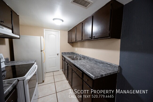 Building Photo - 1432 N 54th Ave