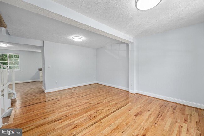 Foto del edificio - 1632 Barnstead Dr