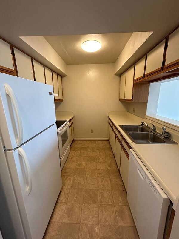 Foto del edificio - 3837 Staffordshire Ln