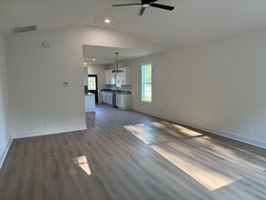 Building Photo - 403 Tribble St