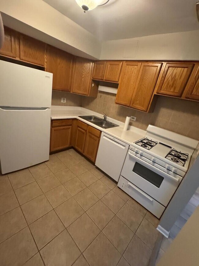 Foto del edificio - 1477 N Winslowe Dr
