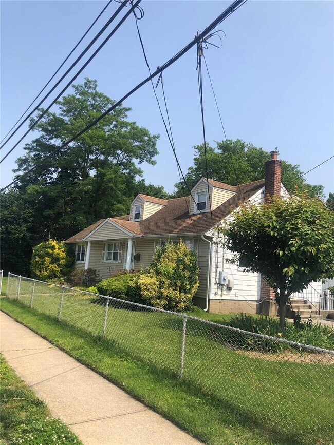 Foto del edificio - 474 Webster Ave