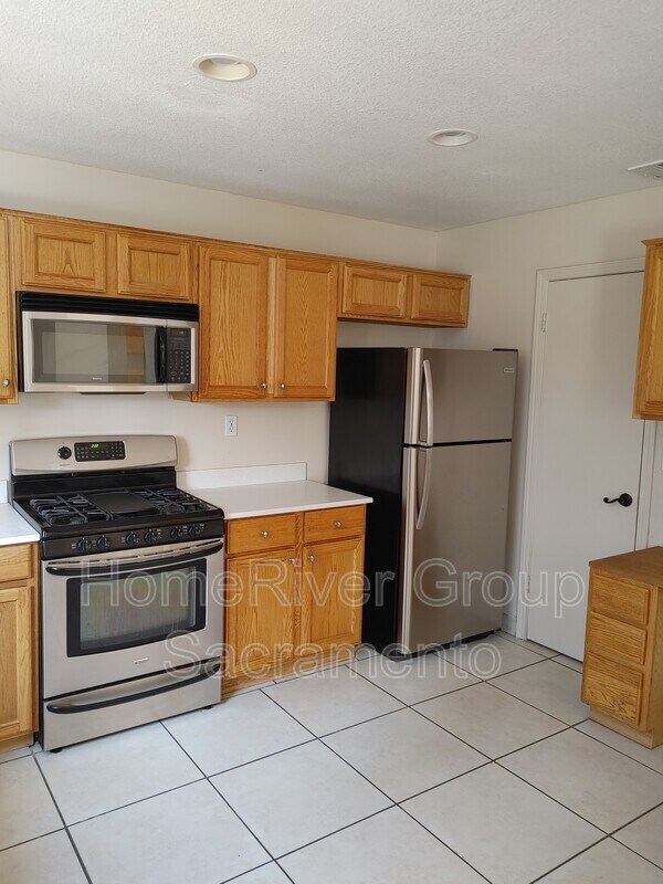 321 Graham Ct, Folsom, CA 95630 House for Rent in Folsom, CA