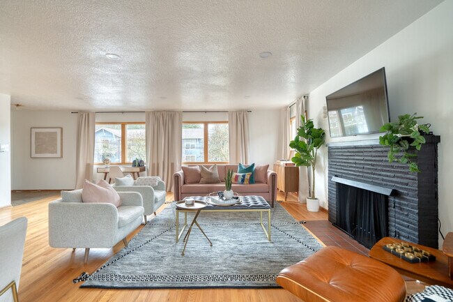 Foto del edificio - 1509 SW Sunset Blvd