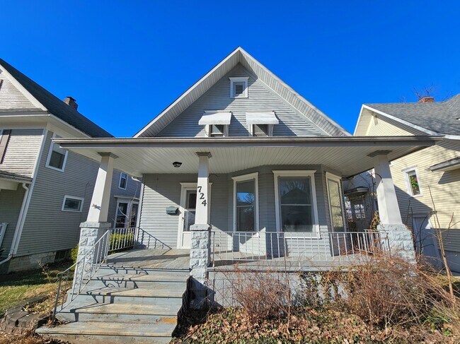 Foto del edificio - 724 Kinnaird Ave