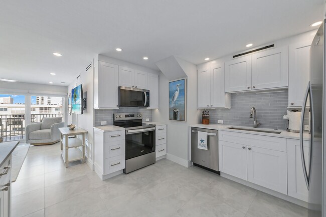 Foto del edificio - 3443 Gulf Shore Blvd N