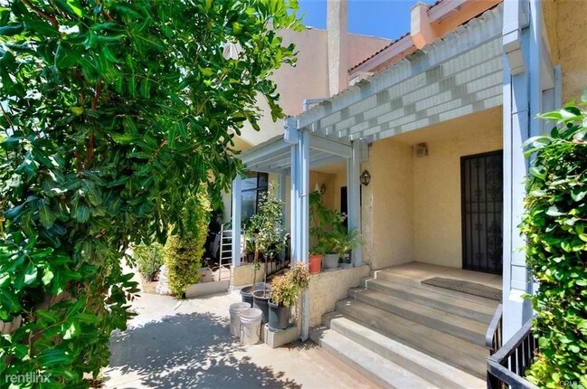 Foto del edificio - 508 Everett Ave