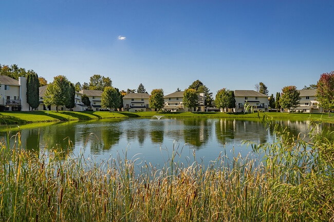 Building Photo - Alpine Lake Apartments