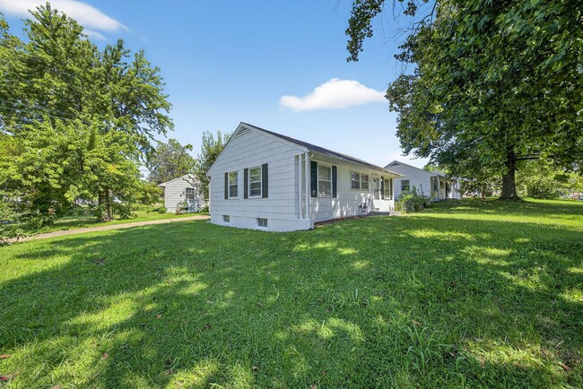 Photo - 261 Cameron Rd House