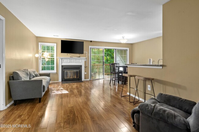 Foto del edificio - 6072 Cedar Ct