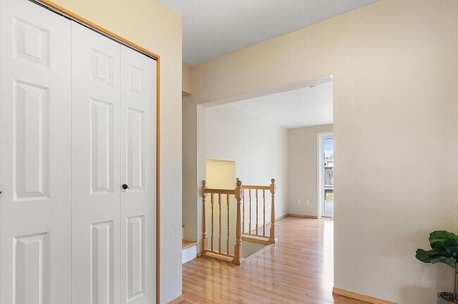 Foto del edificio - 3030 Bettles Bay Loop