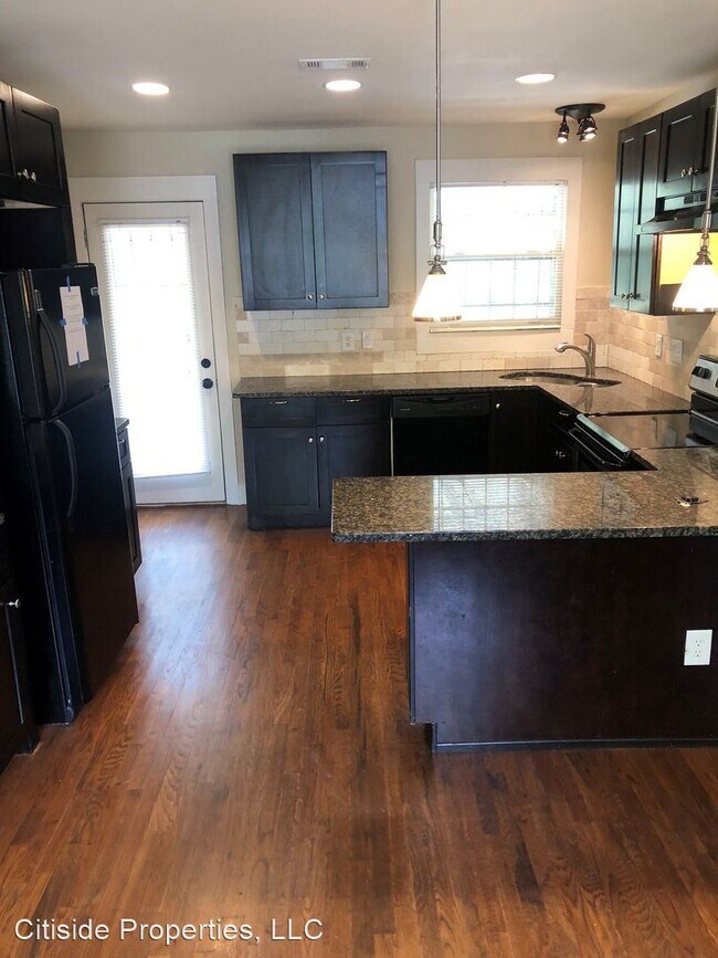 Building Photo - 3 br, 2 bath House - 2578 Rockcliff Rd