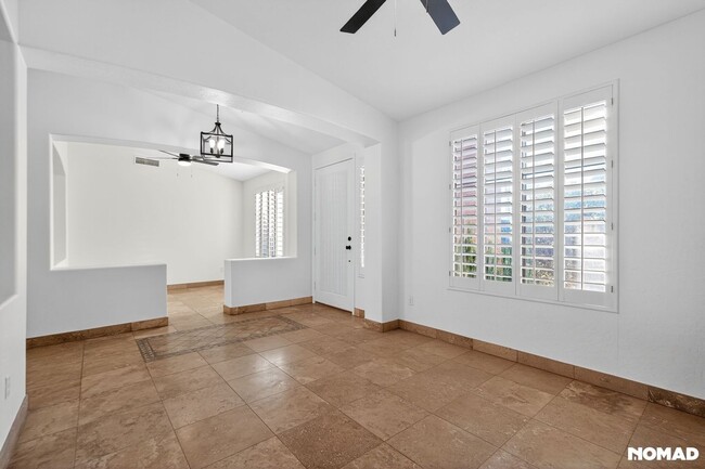 Foto del edificio - 7742 E Los Gatos Dr