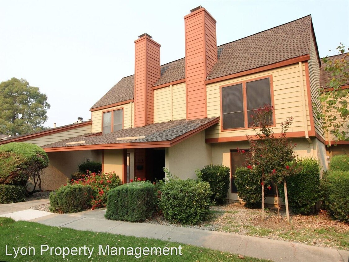 Foto principal - 3 br, 2.5 bath House - 136 Touchstone Place