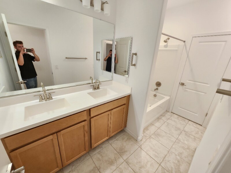 Photo - 8948 W Colter St