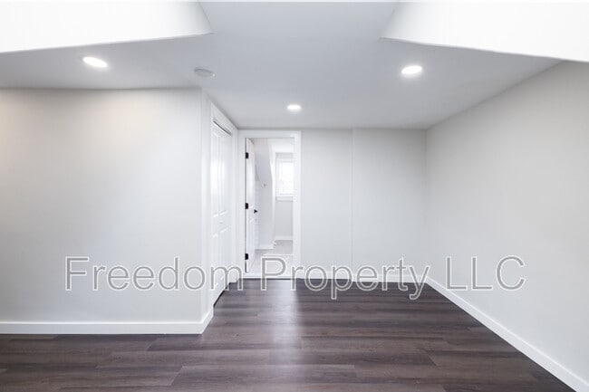 Photo - 28 Aircraft Rd Apartment