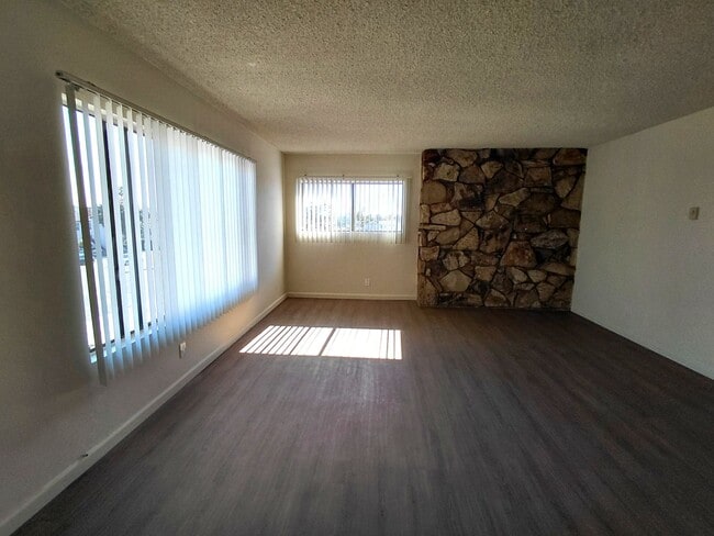 Photo - Memorial Apartments- Super Clean 2 Bedroom 1 Bath Apartment in Memorial Heights