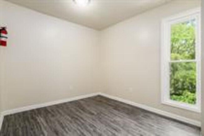 Building Photo - 4236 Concord Ln