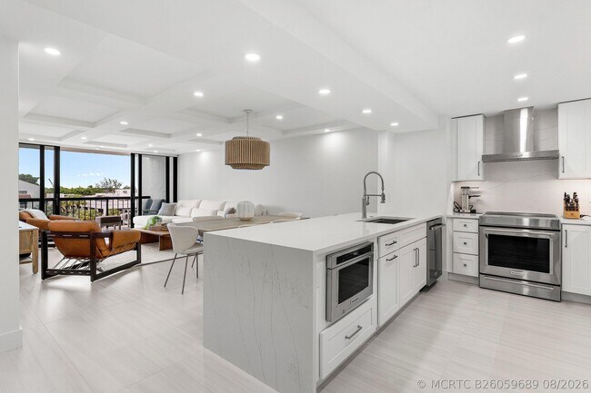Foto del edificio - 4748 S Ocean Blvd