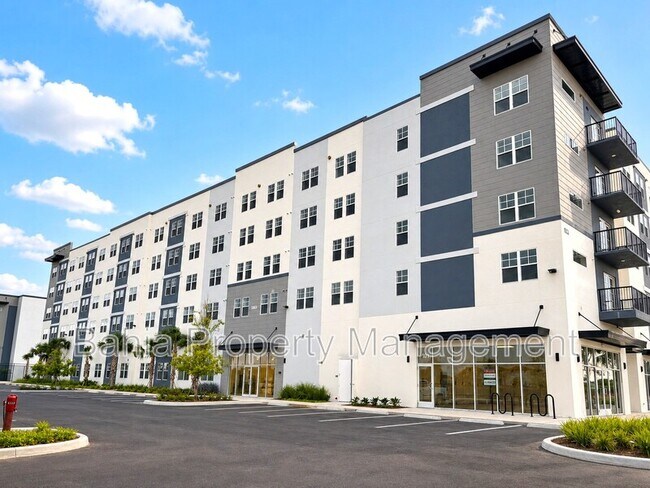 Foto del edificio - 5563 Millennia Park Dr