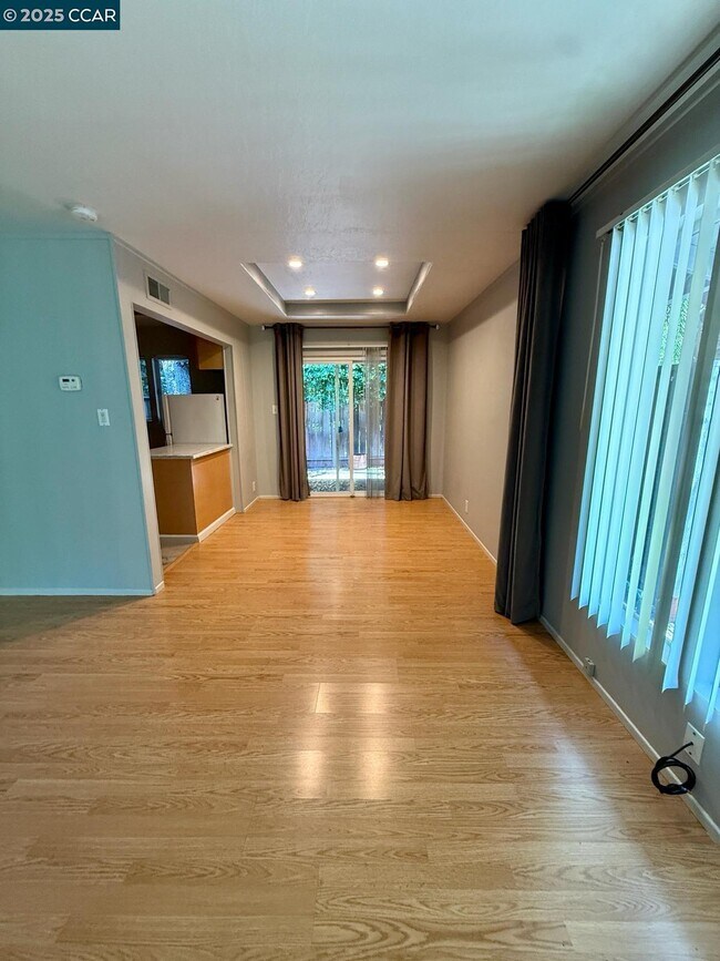Foto del edificio - 2061 Vanderslice Ave