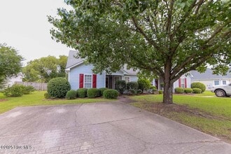Building Photo - 173 Emily Dr