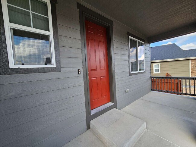 Foto del edificio - 1385 Castle Creek Cir