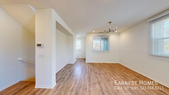 Building Photo - 14834 Nordhoff St