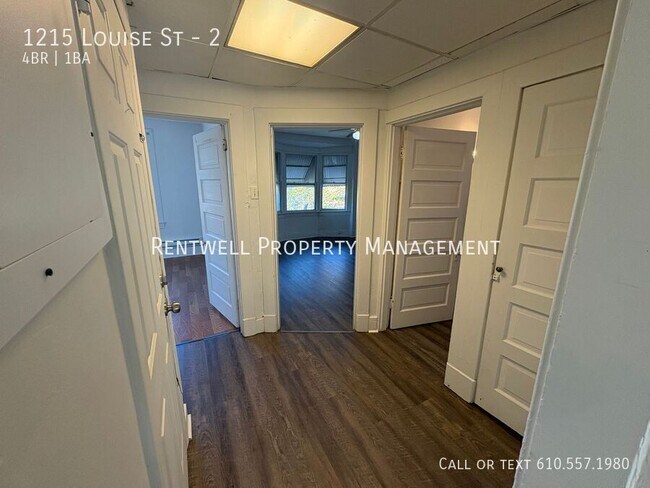 Foto del edificio - 1215 Louise St