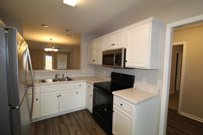 Building Photo - 519 Deerchase Ct