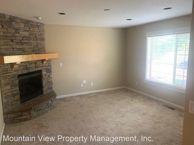 Foto del edificio - 2 br, 1.5 bath House - 61129 Dayspring Dr.