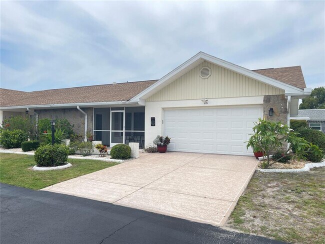 Foto del edificio - 301 Faircross Cir