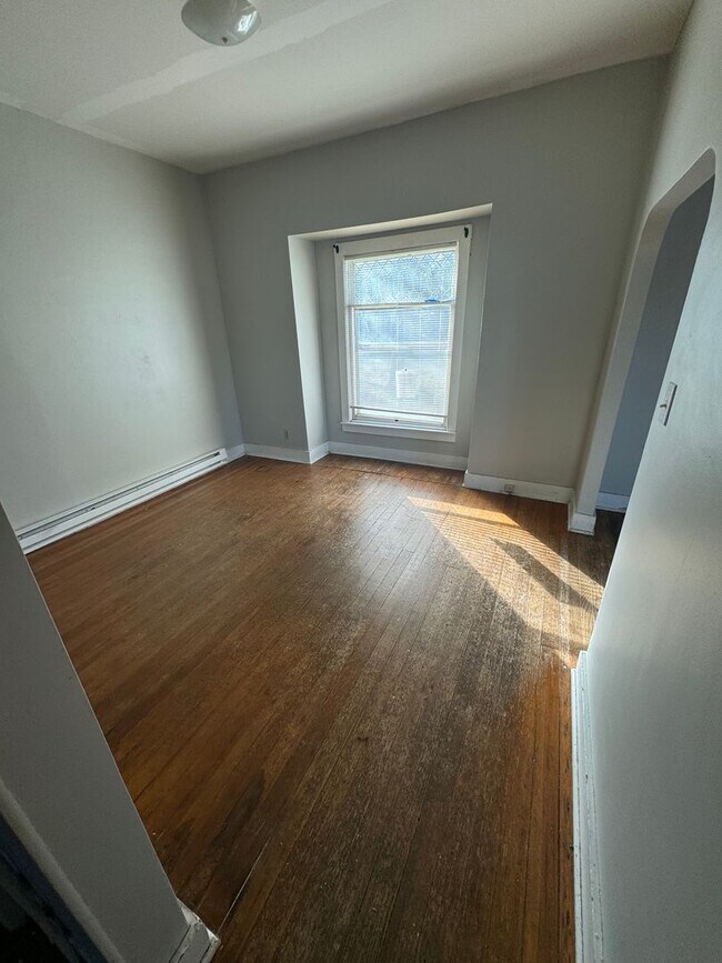 Foto del edificio - $725 - 2 bed 1 bath - Single Family Home