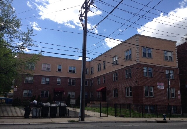 Primary Photo - Lyons Avenue Multifamily