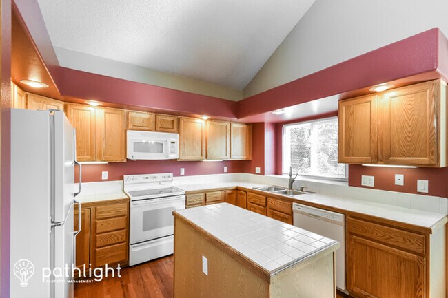 Foto del edificio - 5947 Leather Drive, Colorado Springs, CO, ...