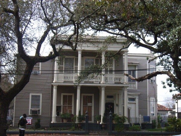 Building Photo - 2504 Esplanade Ave