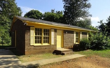 Building Photo - 987 Pebble Rd