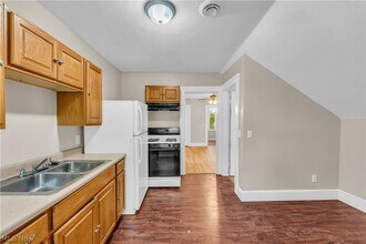 Building Photo - 2050 W 83rd St
